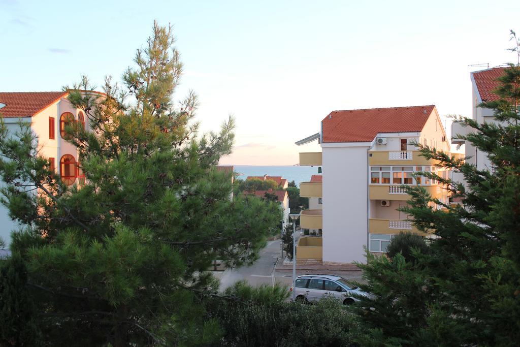 Apartments Marszalek Novalja Zimmer foto